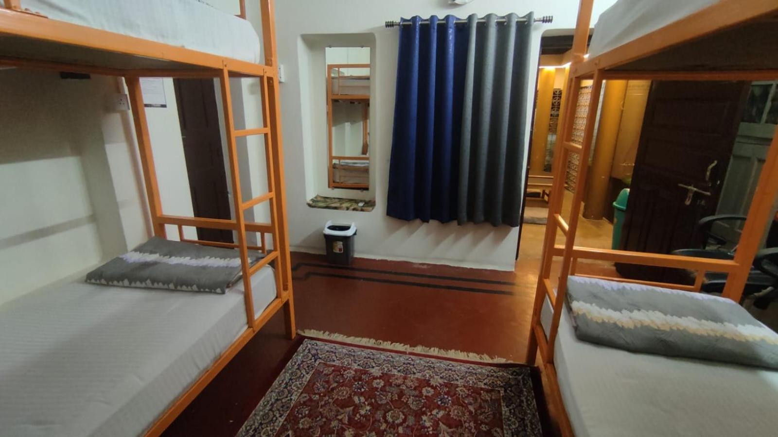 Inka Kashi Hostel Varanasi Esterno foto